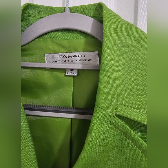 💚 Tahari Arthur S. Levine Green Blazer – NWT 💚 - Picture 10 of 13